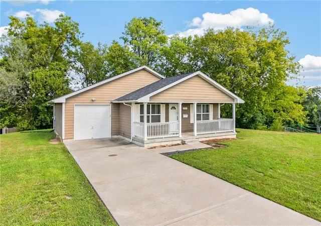 Photo 1 of Single family home for sale at 1133 N 50th Place, Kansas City, KS 66102 | MLS# 2643215 | Listing updated on 2026-09-30