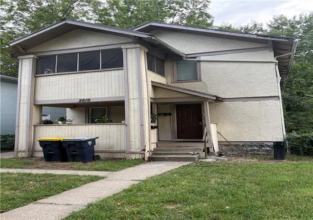 Photo 1 of Multi family home for sale at 2816 Highland Ave, Kansas City, MO 64109 | MLS# 2643220 | Listing updated on 2026-10-29