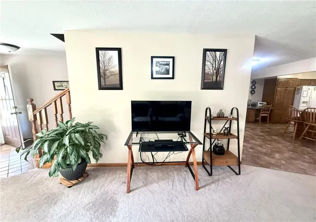 Photo 4 of Single family home for sale at 426 Lawn Ave, Maryville, MO 64468 | MLS# 2643229 | Listing updated on 2026-09-22