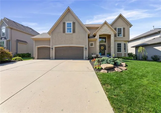 Photo 1 of Single family home for sale at 10952 S Barth Rd, Olathe, KS 66061 | MLS# 2643238 | Listing updated on 2026-10-08