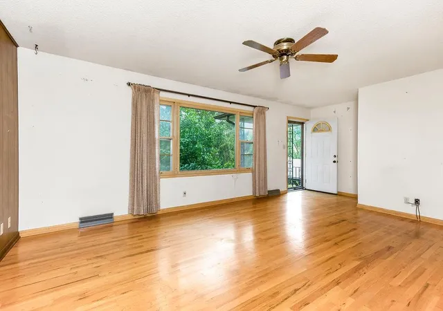 Photo 2 of Single family home for sale at 16623 Fort Riley Rd, Leavenworth, KS 66048 | MLS# 2643243 | Listing updated on 2026-10-04