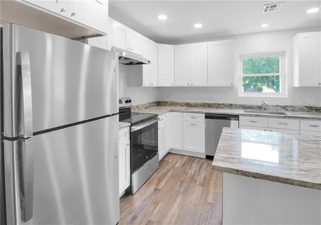 Photo 4 of Single family home for sale at 1301 Partridge Ave, Parsons, KS 67357 | MLS# 2643246 | Listing updated on 2026-09-22
