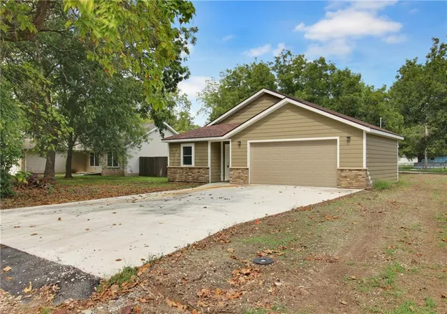 Photo 1 of Single family home for sale at 1315 Partridge Ave, Parsons, KS 67357 | MLS# 2643248 | Listing updated on 2026-09-22