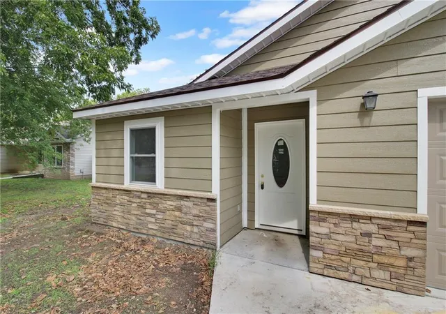 Photo 2 of Single family home for sale at 1315 Partridge Ave, Parsons, KS 67357 | MLS# 2643248 | Listing updated on 2026-09-22