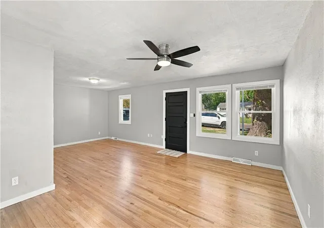 Photo 4 of Single family home for sale at Dodgion St, Independence, MO 64050 | MLS# 2643252 | Listing updated on 2026-10-02