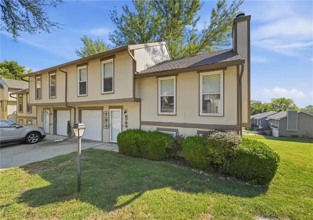 Photo 1 of Sale Pending at 5759 N Anita Ave, Kansas City, MO 64151 | MLS# 2643263 | Listing updated on 2026-09-26