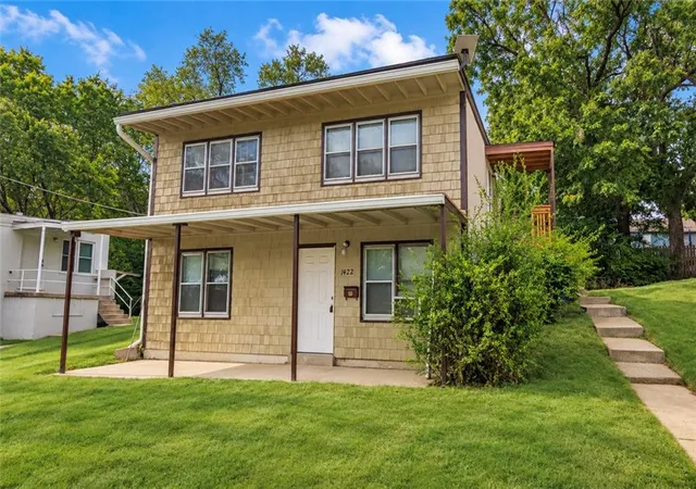 Photo 1 of Multi family home for sale at 1422 W &1422 1/2 Waldo Ave, Independence, MO 64050 | MLS# 2643270 | Listing updated on 2026-10-07