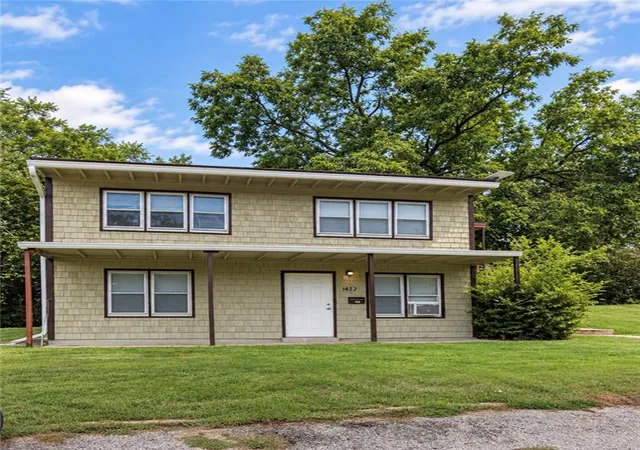 Photo 2 of Multi family home for sale at 1422 W &1422 1/2 Waldo Ave, Independence, MO 64050 | MLS# 2643270 | Listing updated on 2026-10-07