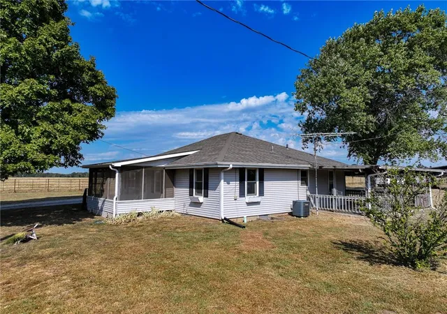 Photo 1 of Single family home for sale at 11795 Se Tt Hwy, Osceola, MO 64776 | MLS# 2643271 | Listing updated on 2026-09-21