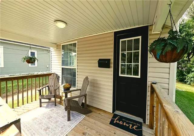 Photo 3 of Single family home for sale at 412 N Washington St, Warrensburg, MO 64093 | MLS# 2643276 | Listing updated on 2026-10-02