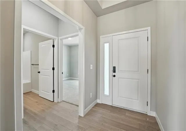 Photo 3 of Single family home for sale at 9612 N Ava St, Kansas City, MO 64154 | MLS# 2643284 | Listing updated on 2026-10-01