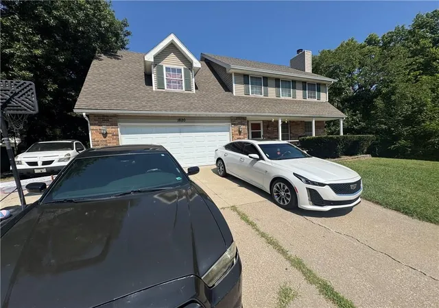 Photo 1 of Single family home for sale at 1820 Evergreen St, Leavenworth, KS 66048 | MLS# 2643293 | Listing updated on 2026-09-22