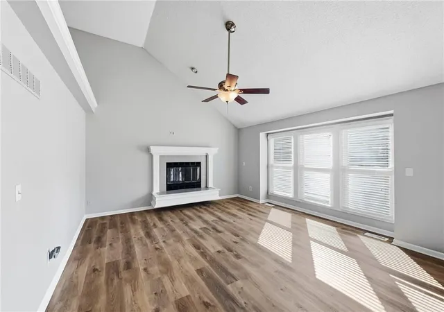 Photo 4 of Single family home for sale at 6901 N Lydia Ave, Kansas City, MO 64118 | MLS# 2643294 | Listing updated on 2026-09-29