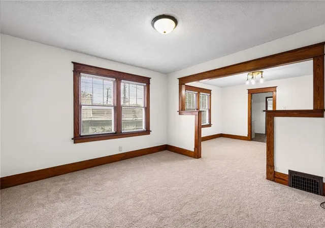 Photo 4 of Single family home for sale at 3901 S 22nd Street, Saint Joseph, MO 64503 | MLS# 2643306 | Listing updated on 2026-09-25