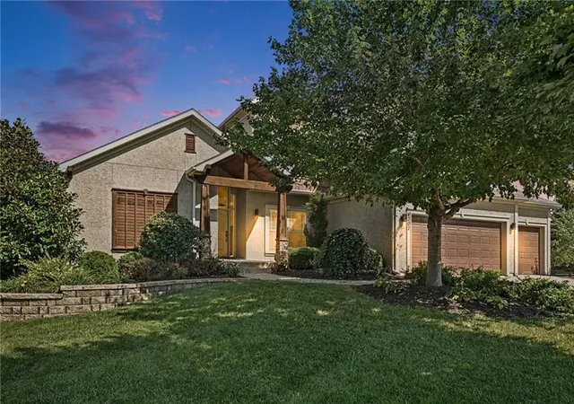 Photo 1 of Sale Pending at 4302 Ne 95th Court, Kansas City, MO 64156 | MLS# 2643309 | Listing updated on 2026-10-08