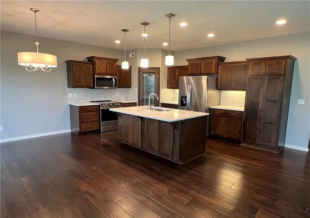 Photo 4 of Single family home for sale at 11901 Tracy Ave N, Kansas City, MO 64155 | MLS# 2643335 | Listing updated on 2026-10-30