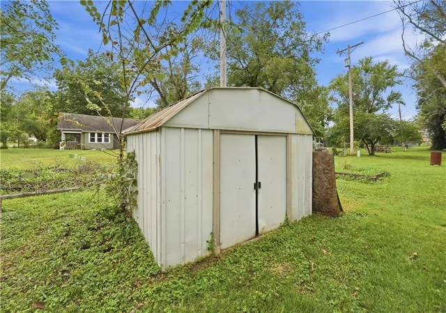 Photo 23 of Sale Pending at 208 S Ohio St, Archie, MO 64725 | MLS# 2643345 | Listing updated on 2026-09-28