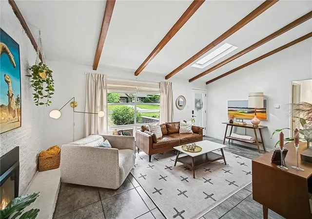 Photo 4 of Single family home for sale at 7704 Tomahawk Rd, Prairie Village, KS 66208 | MLS# 2643359 | Listing updated on 2026-10-23