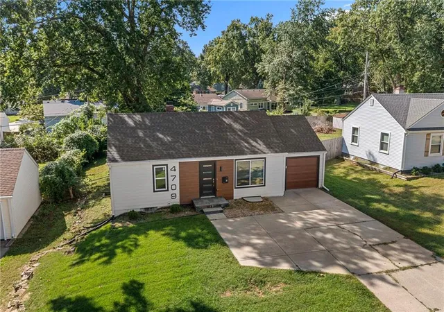 Photo 1 of Single family home for sale at 4709 W 75th Street, Prairie Village, KS 66208 | MLS# 2643360 | Listing updated on 2026-10-04
