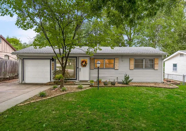 Photo 1 of Single family home for sale at 2721 S 53rd Street, Kansas City, KS 66106 | MLS# 2643363 | Listing updated on 2026-10-01