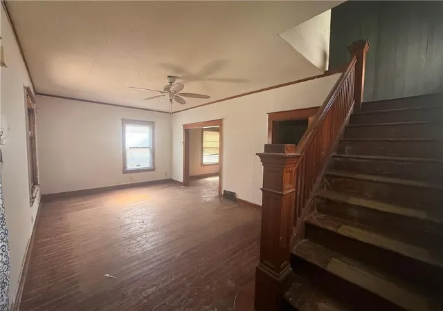 Photo 4 of Single family home for sale at 1715 Quincy St, Topeka, KS 66612 | MLS# 2643364 | Listing updated on 2026-09-21