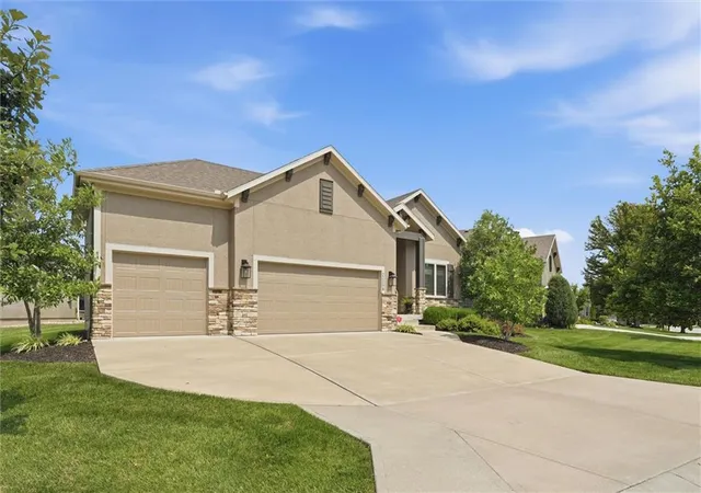 Photo 2 of Sale Pending at 22208 W 121st Street, Olathe, KS 66061 | MLS# 2643367 | Listing updated on 2026-10-07