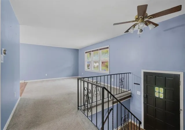 Photo 3 of Single family home for sale at 207 SW Craigmont Dr, Lees Summit, MO 64081 | MLS# 2643371 | Listing updated on 2026-10-20