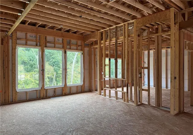 Photo 4 of Single family home for sale at 2116 Deerfield Ter, Liberty, MO 64068 | MLS# 2643380 | Listing updated on 2026-09-26