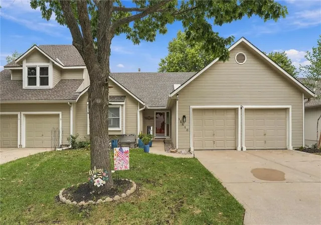 Photo 1 of Sale Pending at 15410 Floyd St, Overland Park, KS 66223 | MLS# 2643381 | Listing updated on 2026-09-26