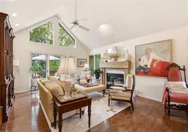 Photo 3 of Sale Pending at 10330 S Clubside Ct, Olathe, KS 66061 | MLS# 2643382 | Listing updated on 2026-10-11