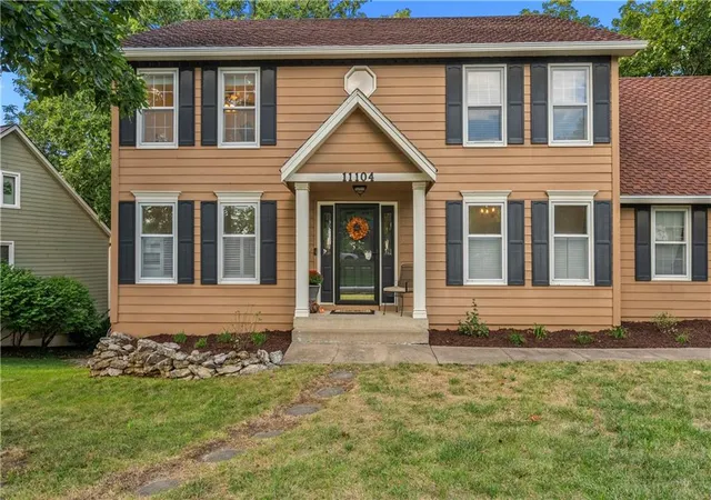 Photo 3 of Single family home for sale at 11104 W 109th Terrace, Overland Park, KS 66210 | MLS# 2643387 | Listing updated on 2026-10-01