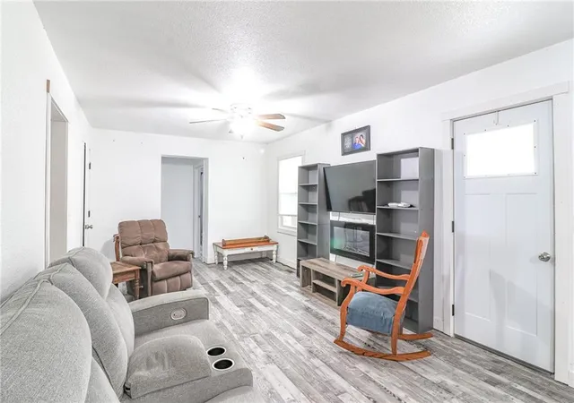 Photo 3 of Single family home for sale at 214 E 1st Street, Appleton City, MO 64724 | MLS# 2643390 | Listing updated on 2026-09-22