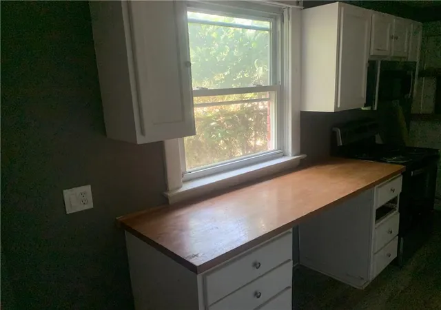 Photo 3 of Single family home for sale at 3608 Garner St, Kansas City, MO 64124 | MLS# 2643397 | Listing updated on 2026-09-22