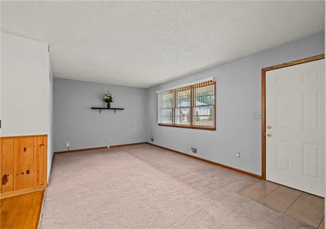 Photo 4 of Sale Pending at 13213 E 44th Street S, Independence, MO 64055 | MLS# 2643403 | Listing updated on 2026-09-28