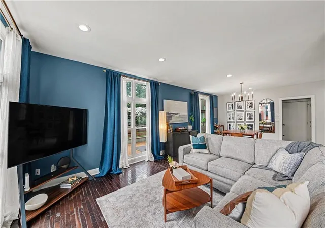 Photo 3 of Single family home for sale at 2941 Grand Ave, Kansas City, MO 64108 | MLS# 2643404 | Listing updated on 2026-10-07