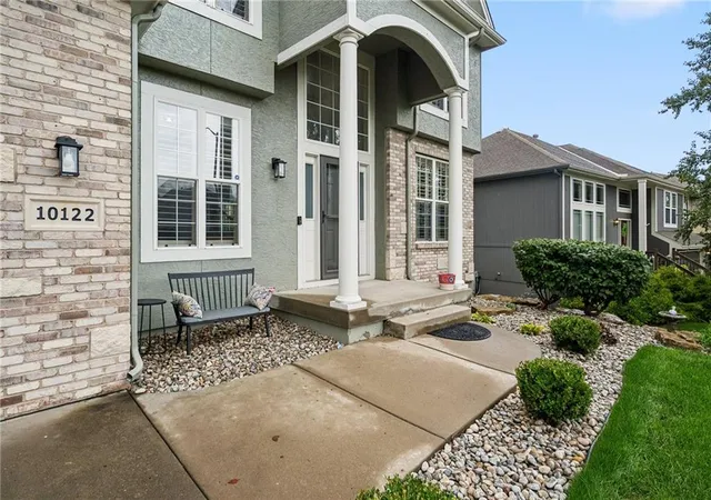 Photo 2 of Single family home for sale at 10122 N Lane Dr, Kansas City, MO 64157 | MLS# 2643416 | Listing updated on 2026-10-05