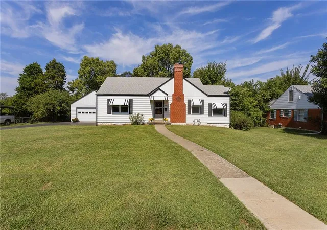 Photo 2 of Sale Pending at 11400 E 78th Street, Raytown, MO 64138 | MLS# 2643419 | Listing updated on 2026-09-25