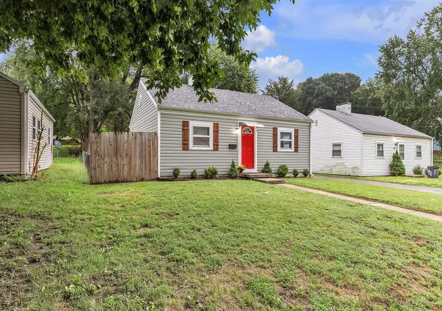 Photo 2 of Sale Pending at 1909 South 22nd St, Saint Joseph, MO 64507 | MLS# 2643421 | Listing updated on 2026-09-24