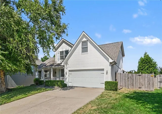 Photo 3 of Single family home for sale at 7423 N Wallace Ave, Kansas City, MO 64158 | MLS# 2643423 | Listing updated on 2026-10-05