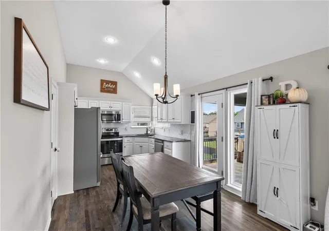 Photo 3 of Single family home for sale at 902 N Cottonwood St, Kearney, MO 64060 | MLS# 2643426 | Listing updated on 2026-10-08