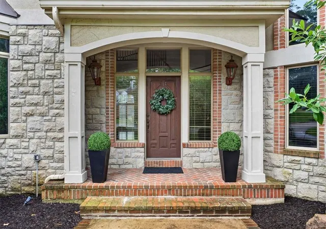 Photo 2 of Mansion for sale at 1416 Woodbury Dr, Liberty, MO 64068 | MLS# 2643427 | Listing updated on 2026-10-05