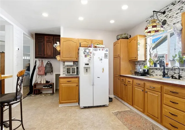 Photo 4 of Sale Pending at 409 Elm St, Perry, KS 66073 | MLS# 2643433 | Listing updated on 2026-10-02