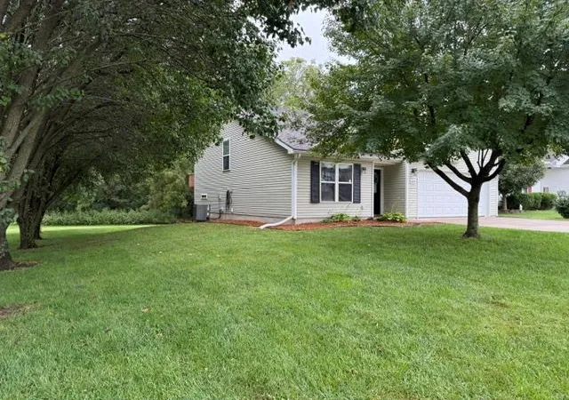 Photo 3 of Single family home for sale at 1712 Winding Crk Ln, Cameron, MO 64429 | MLS# 2643435 | Listing updated on 2026-10-06