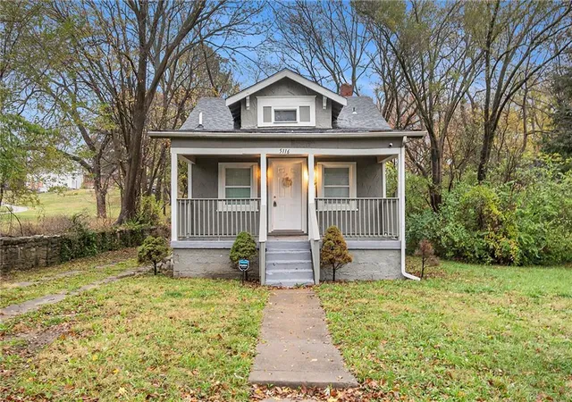 Photo 2 of Single family home for sale at 5116 Park Ave, Kansas City, MO 64130 | MLS# 2643448 | Listing updated on 2026-09-23
