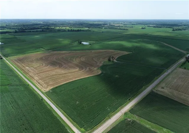 Photo 2 of Land for sale at Tract 1 Mooney Crk Rd, Winchester, KS 66097 | MLS# 2643458 | Listing updated on 2026-09-22