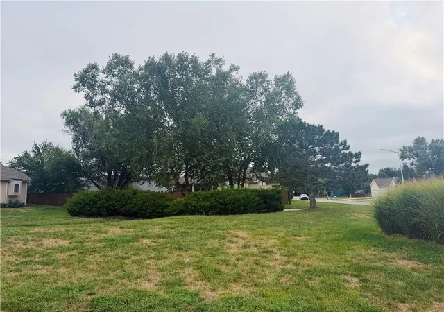 Photo 1 of Sale Pending at 601 N Locust St, Gardner, KS 66030 | MLS# 2643463 | Listing updated on 2026-10-03