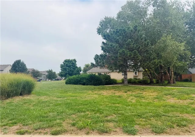 Photo 4 of Sale Pending at 601 N Locust St, Gardner, KS 66030 | MLS# 2643463 | Listing updated on 2026-10-03