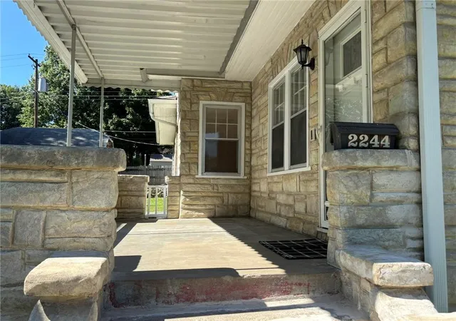Photo 3 of Single family home for sale at 2244 Eugene Fld Ave, Saint Joseph, MO 64505 | MLS# 2643464 | Listing updated on 2026-09-30