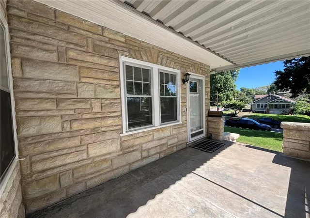 Photo 3 of Single family home for sale at 2244 Eugene Fld Ave, Saint Joseph, MO 64505 | MLS# 2643464 | Listing updated on 2026-09-30