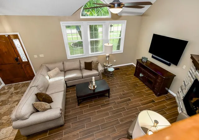 Photo 4 of Sale Pending at 906 16th Avenue S, Greenwood, MO 64034 | MLS# 2643471 | Listing updated on 2026-09-27